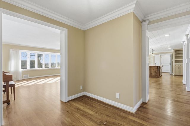 3848 E Hawthorne Hill Lane, Springfield, MO 65809