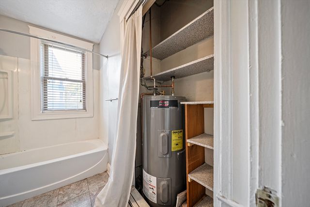 52 High St 5, Methuen, MA 01844