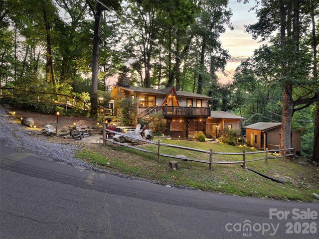 290 Dogwood Drive, Maggie Valley, NC 28751