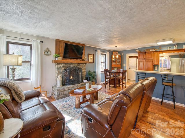 290 Dogwood Drive, Maggie Valley, NC 28751