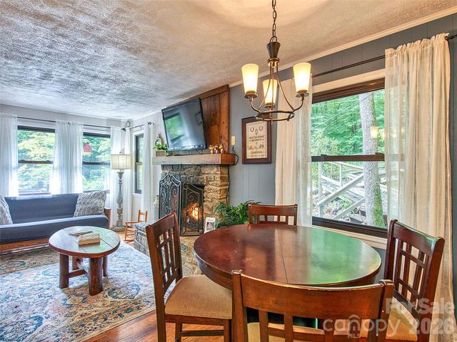 290 Dogwood Drive, Maggie Valley, NC 28751