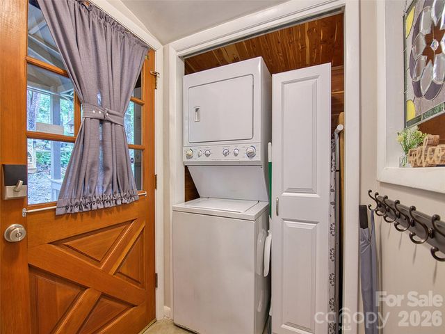 290 Dogwood Drive, Maggie Valley, NC 28751