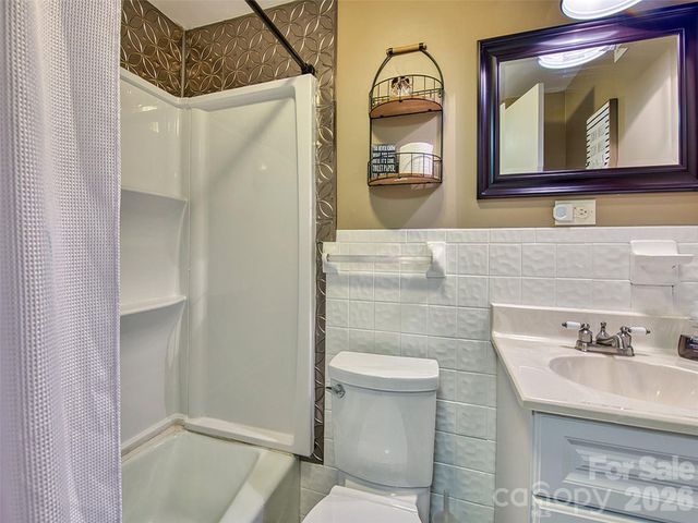290 Dogwood Drive, Maggie Valley, NC 28751