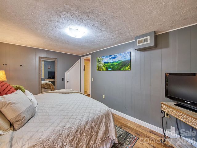 290 Dogwood Drive, Maggie Valley, NC 28751