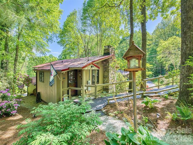290 Dogwood Drive, Maggie Valley, NC 28751