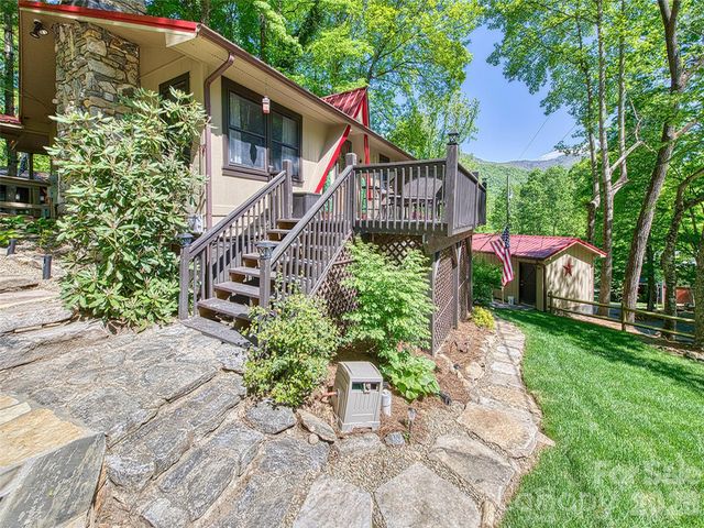 290 Dogwood Drive, Maggie Valley, NC 28751