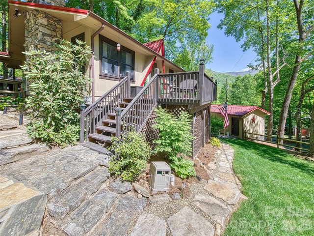 290 Dogwood Drive, Maggie Valley, NC 28751