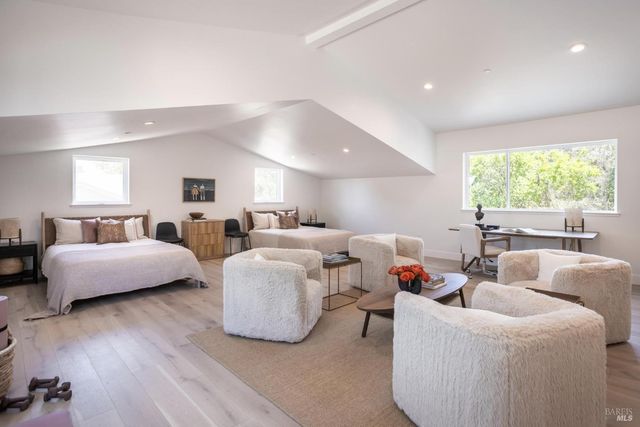 247 Fisher Ln, Sonoma, CA 95476