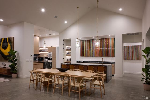 247 Fisher Ln, Sonoma, CA 95476