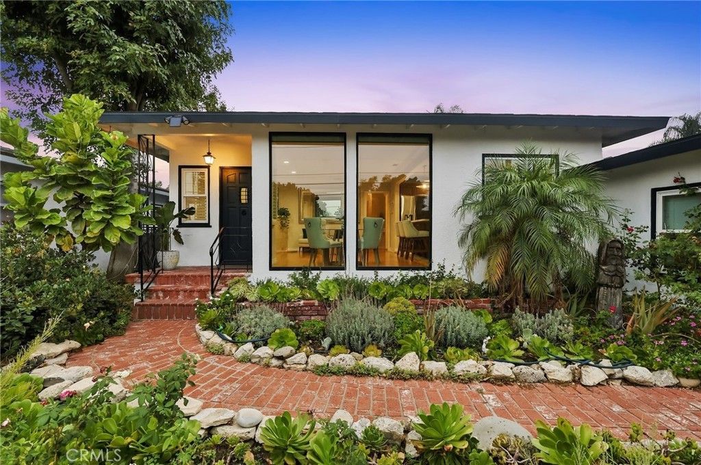 211 N Western Avenue, San Pedro, CA 90732 — exterior