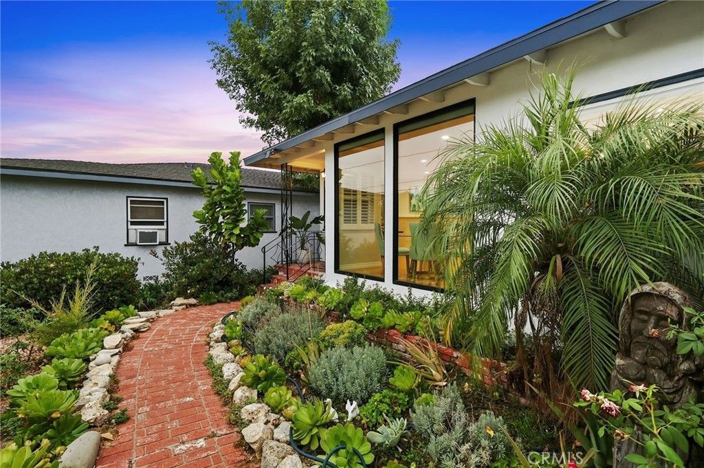 211 N Western Avenue, San Pedro, CA 90732 — photo 2