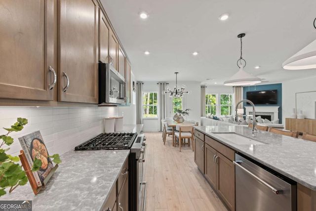906 Hillwood Circle, Villa Rica, GA 30180