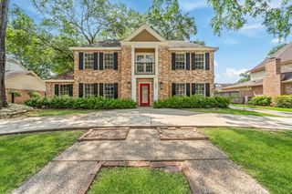 1823 Saddlecreek Drive, Houston, TX 77090