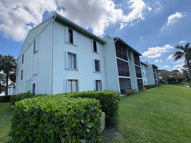 3612 Alder Drive H3, West Palm Beach, FL 33417