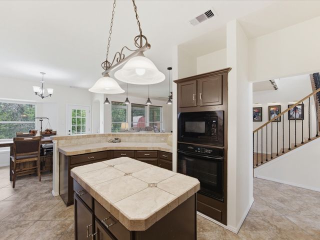 4008 Falcon Ridge Drive, Haltom City, TX 76137