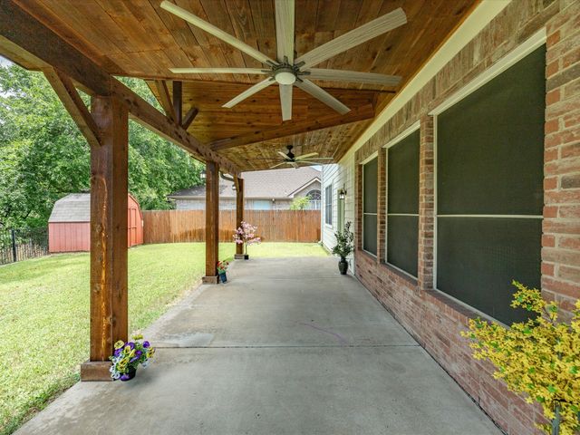 4008 Falcon Ridge Drive, Haltom City, TX 76137