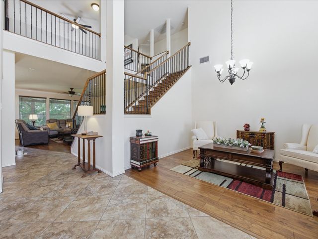 4008 Falcon Ridge Drive, Haltom City, TX 76137