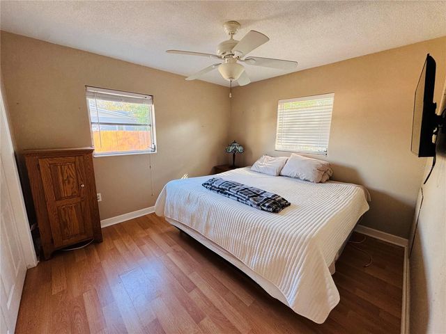 12 LAKE SHORE DRIVE, Palm Harbor, FL 34684