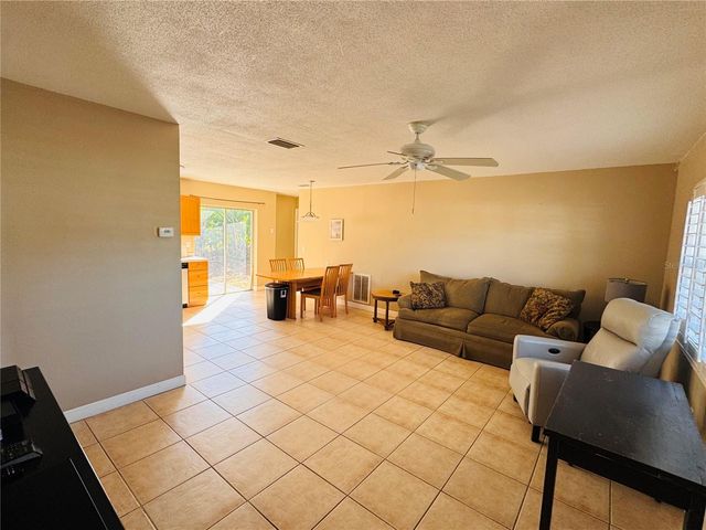 12 LAKE SHORE DRIVE, Palm Harbor, FL 34684