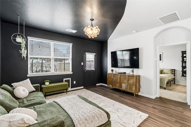 2398 Tavo Trails Drive, Conroe, TX 77301