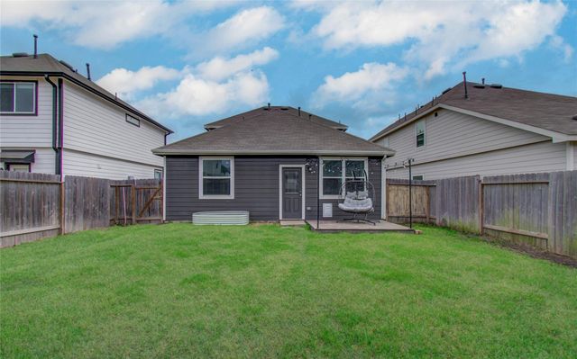 2398 Tavo Trails Drive, Conroe, TX 77301