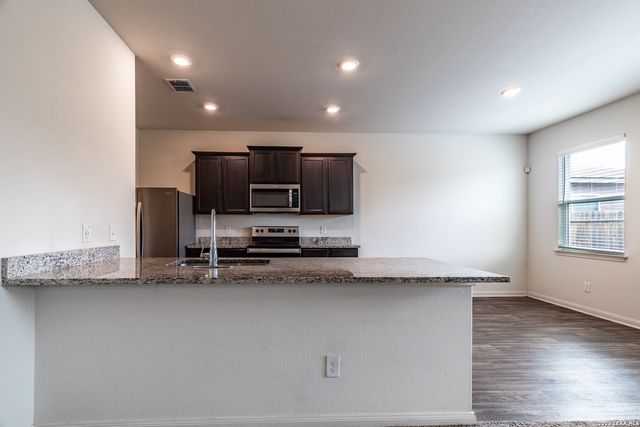 3983 TURTLE CRK, New Braunfels, TX 78132