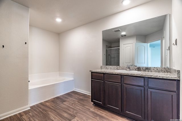 3983 TURTLE CRK, New Braunfels, TX 78132
