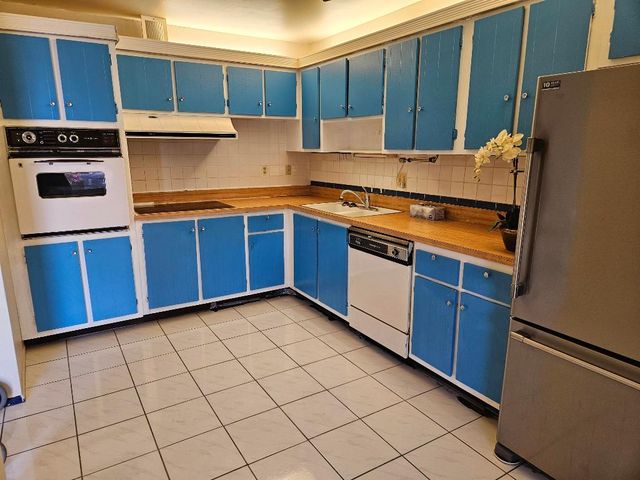 2886 Fernley Drive E 73, West Palm Beach, FL 33415