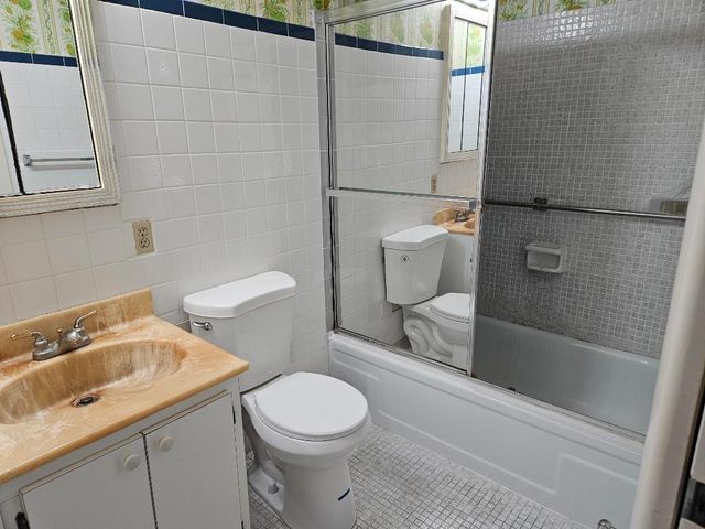 2886 Fernley Drive E 73, West Palm Beach, FL 33415