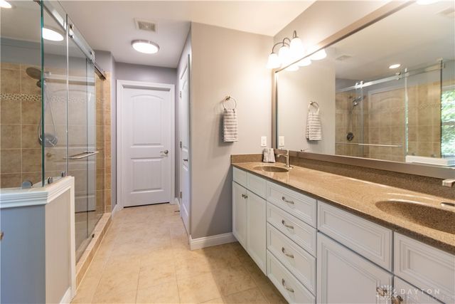 880 Sunrise Ridge Court, Maineville, OH 45039