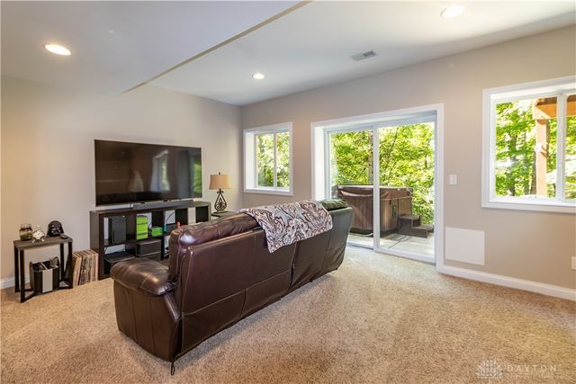 880 Sunrise Ridge Court, Maineville, OH 45039