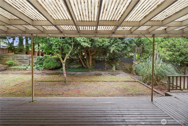15415 64th Avenue NE, Kenmore, WA 98028