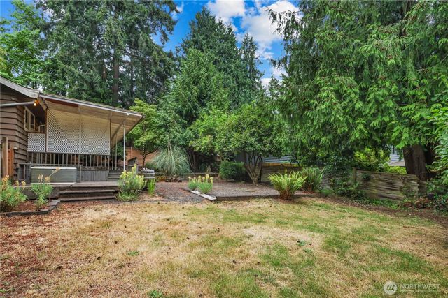 15415 64th Avenue NE, Kenmore, WA 98028