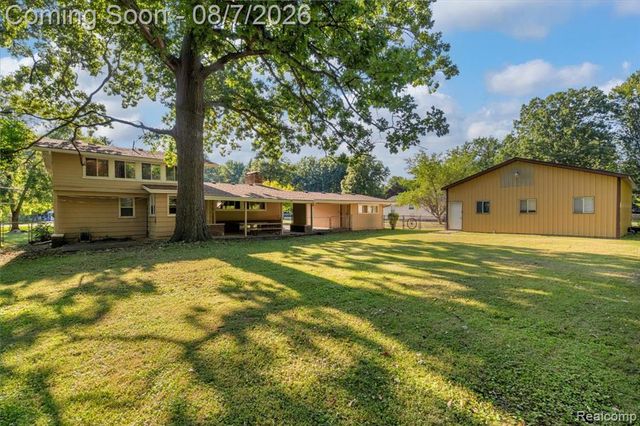 28457 Relda Drive, Trenton, MI 48183