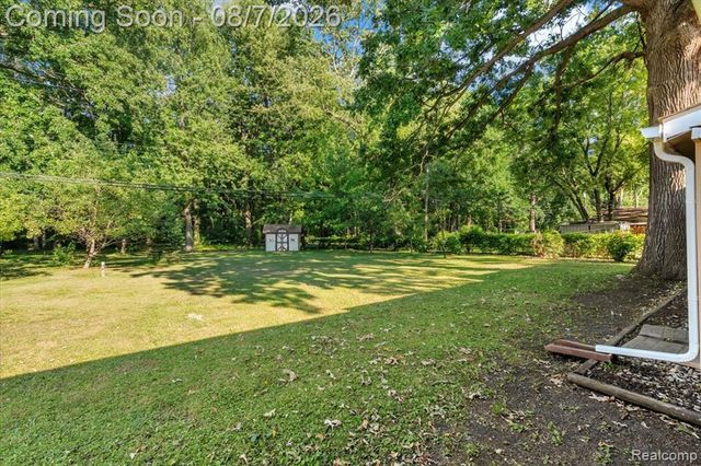 28457 Relda Drive, Trenton, MI 48183