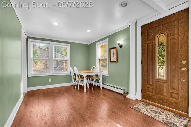 28457 Relda Drive, Trenton, MI 48183