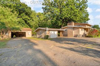 28457 Relda Drive, Trenton, MI 48183