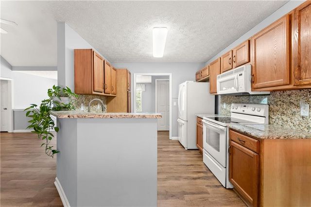 422 Greenwood Park Way, Dawsonville, GA 30534