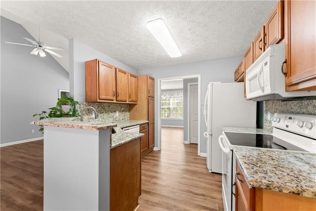 422 Greenwood Park Way, Dawsonville, GA 30534