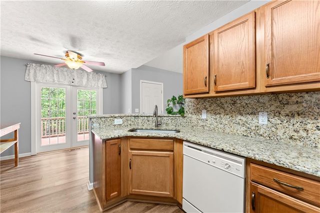 422 Greenwood Park Way, Dawsonville, GA 30534