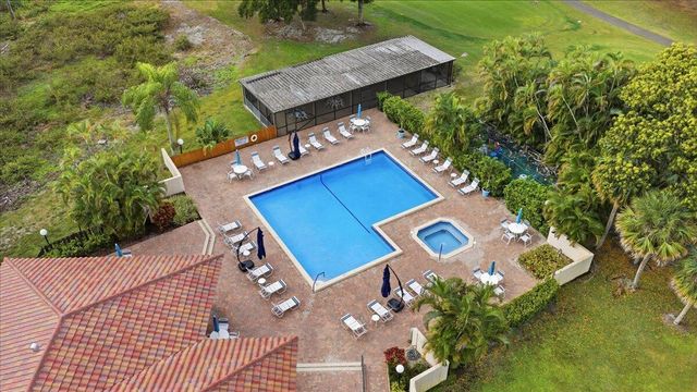 21386 Juego Circle 10c, Boca Raton, FL 33433