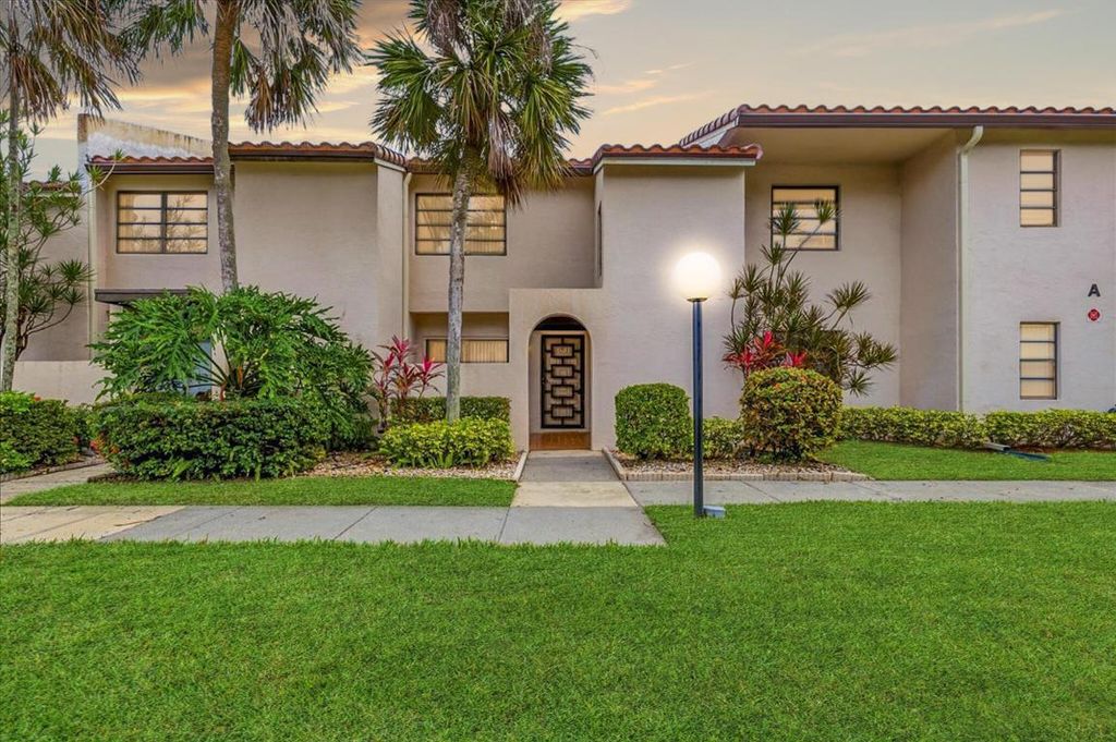 21386 Juego Circle 10c, Boca Raton, FL 33433