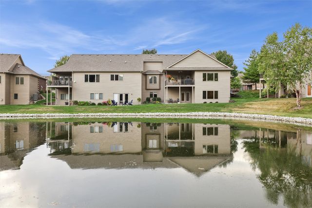 16691 Valleyview Lane, Clive, IA 50325