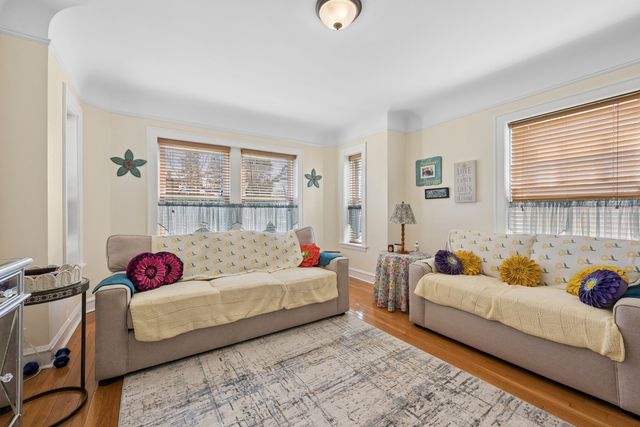 7918 Karlov Avenue, Skokie, IL 60076