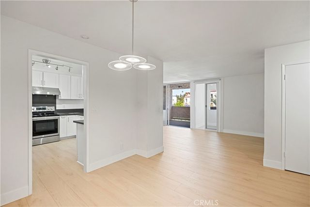 125 Allen 306, Pasadena, CA 91106