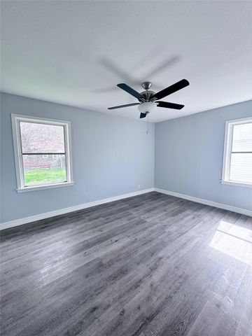 345 SW 16th Street, Paris, TX 75460