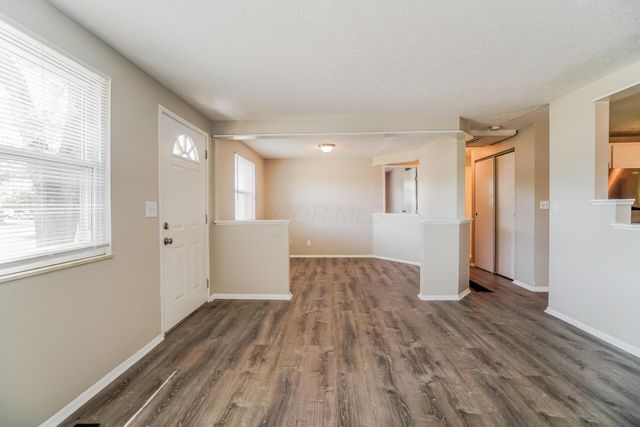 1657 Ripplebrook Road, Columbus, OH 43223