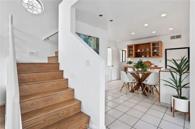 64 59th Place, Long Beach, CA 90803