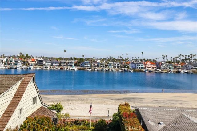 64 59th Place, Long Beach, CA 90803