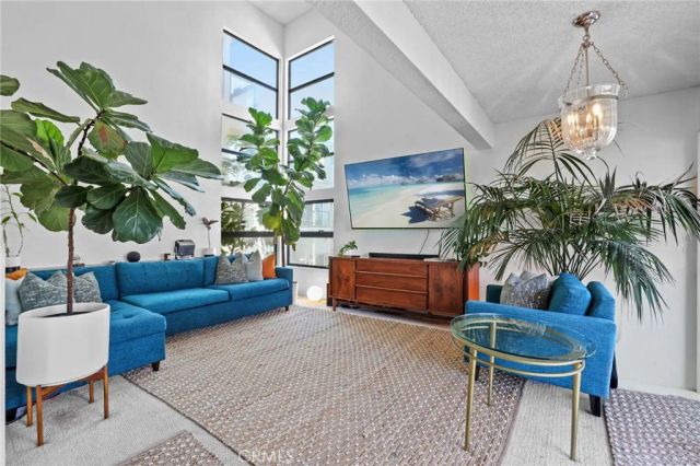 64 59th Place, Long Beach, CA 90803